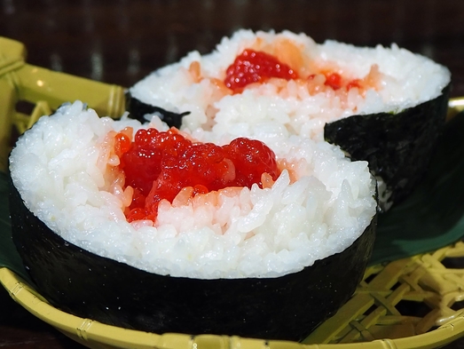 【今年で90周年】源泉かけ流しの湯　ボリューム満足朝食味自慢　夜はカランコロンと駅ナカ繁華街へ